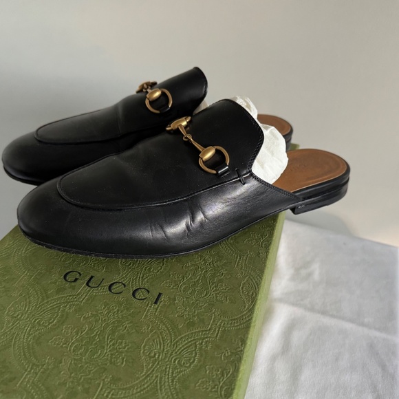 Women's Gucci Mule Loafers in classic black and gold horsebit hardware, size 37 - Picture 7 of 8